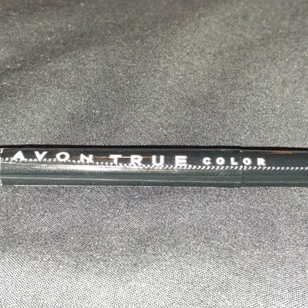 Avon true color merlot lip liner